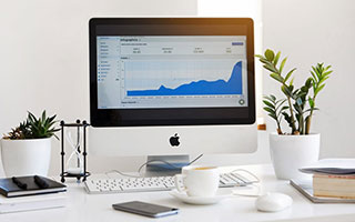 為什么阿斯頓馬丁在路上如此罕見？深度揭秘背后原因